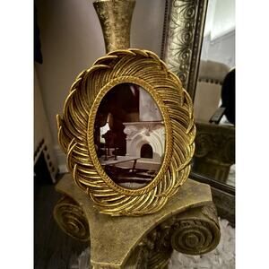 Set of 2 Gold Oval Baroque Picture Frames 4x6 Shimmer Leaf Design Vintage Style